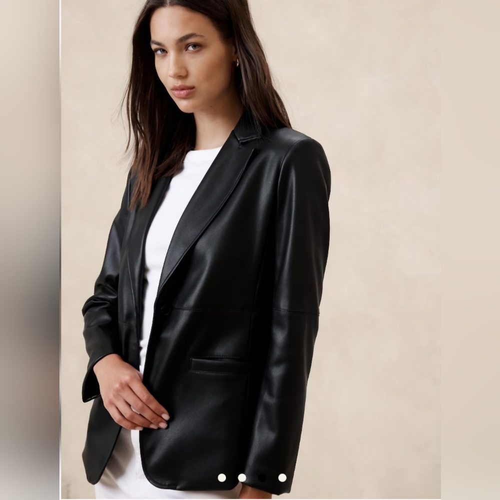 Banana Republic Vegan Leather Petite Blazer - Black